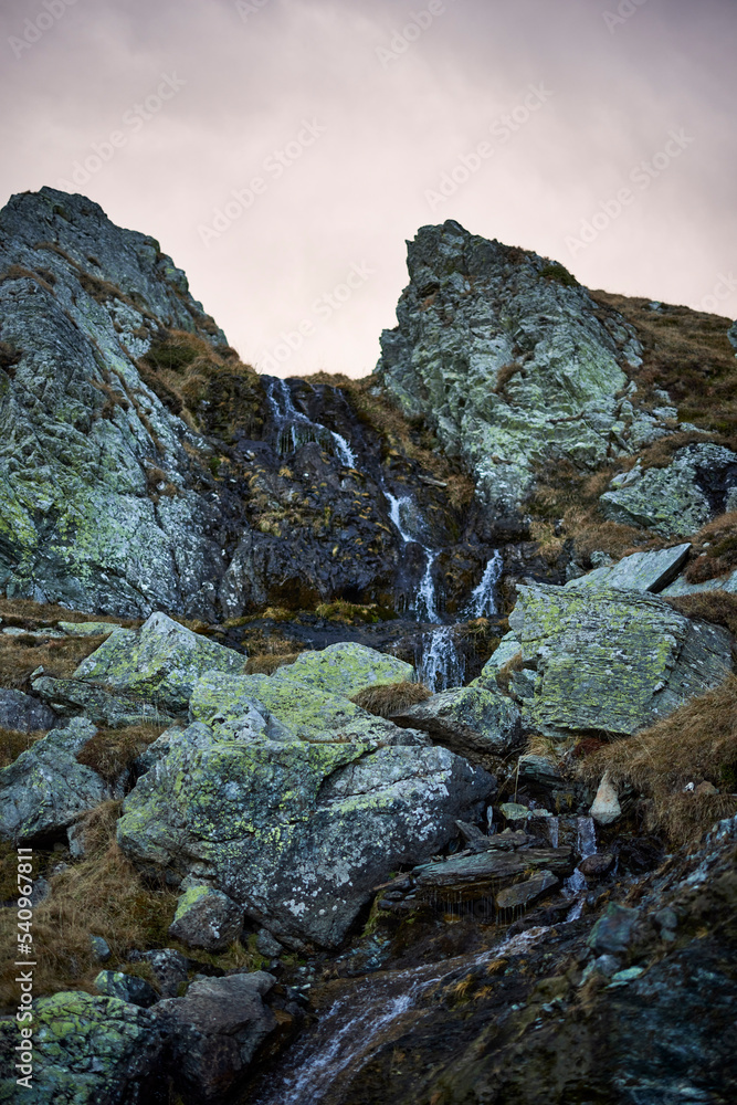 Obraz premium Beautiful autumn mountain landscape at over 2000 meters