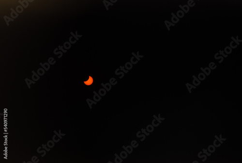 partial sun solar eclipse in 2022