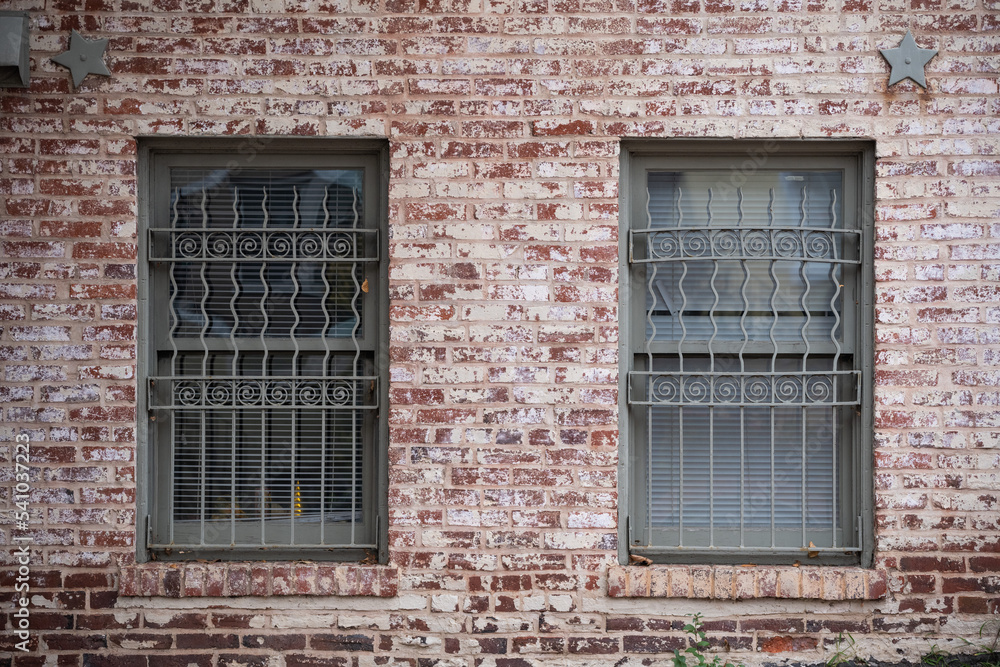 Obraz premium old window with shutters - georgetown Washington DC
