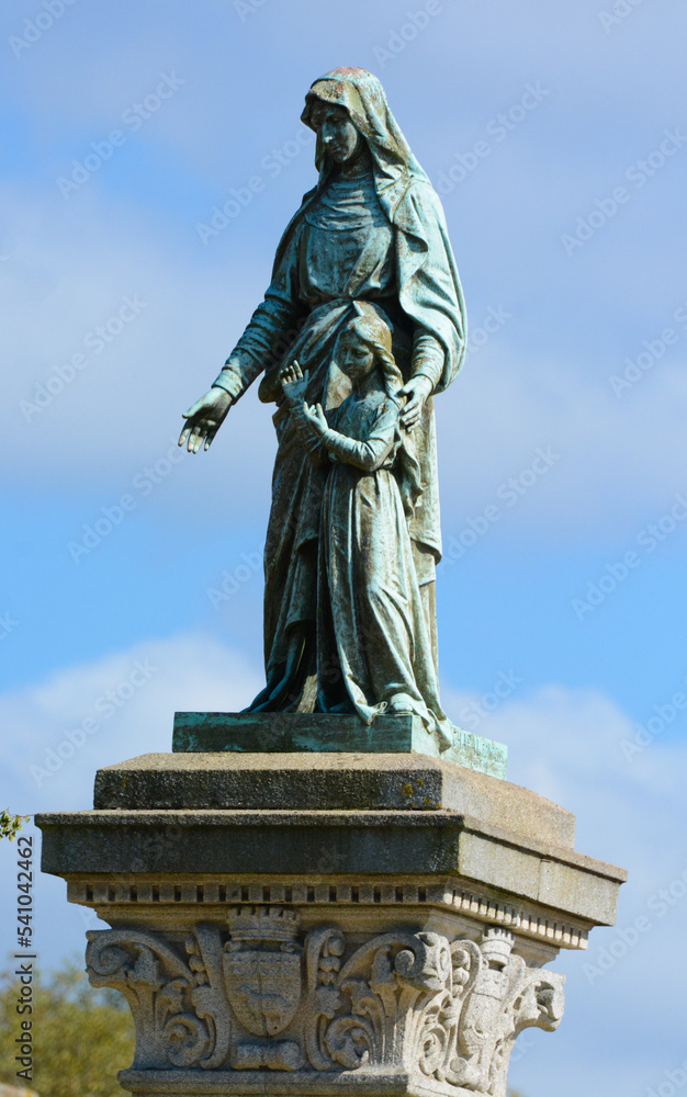 Statue de Sainte-Anne