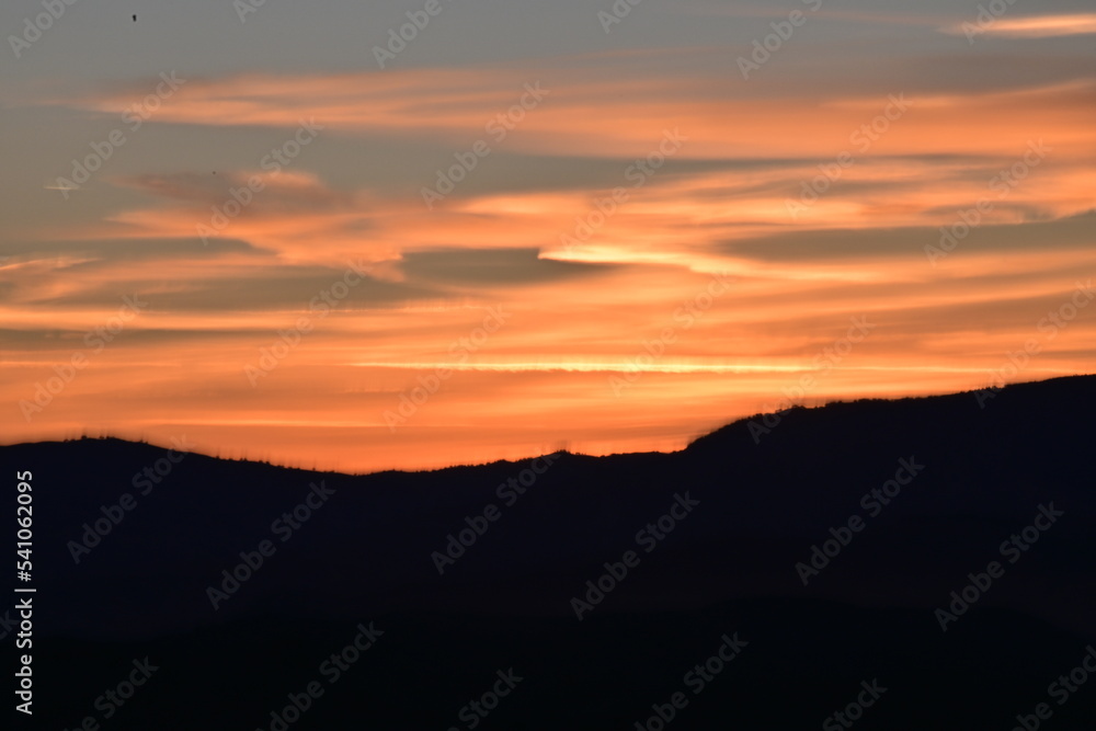 Fototapeta premium sunset in the mountains