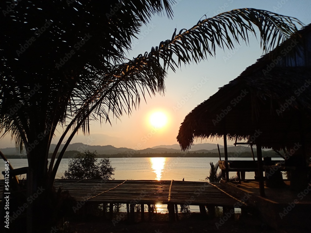 Fototapeta premium sunset on the beach