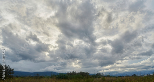 panoramico  nubes  ameca  arbol  nubes