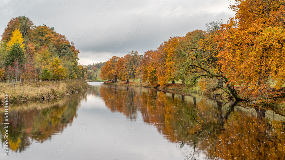 Autumn colours reflect in the River Wharfe Autumn colours reflect in the River Wharfe