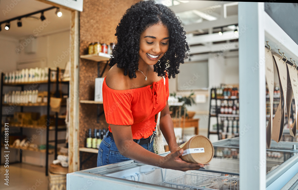 Φωτογραφία Shopping, supermarket and customer with product in groceries freezer for food choice, store sale or price check