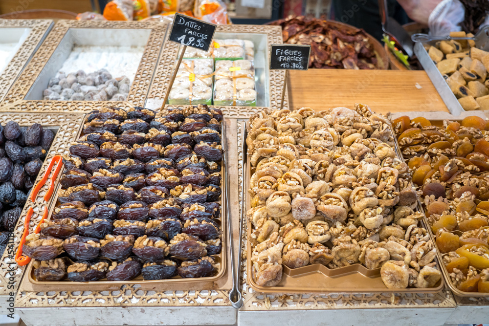 East Bazaar in Jerusalem East Bazaar in Jerusalem