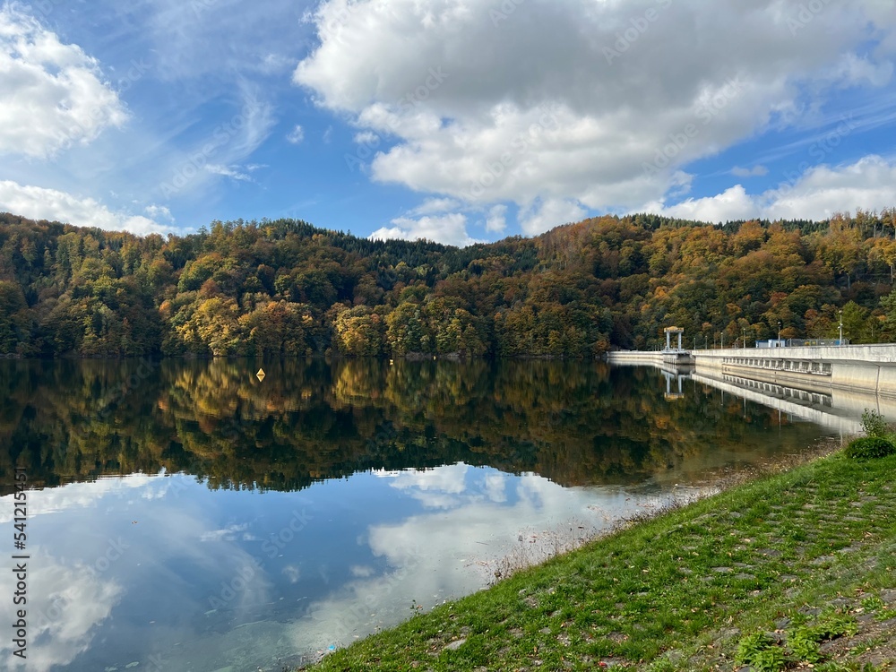 Jezioro Rożnów , Jezioro Rożnowskie ,Rożnów ,Zalew Rożnów , Tama Rożnów ,Tama w Rożnowie
