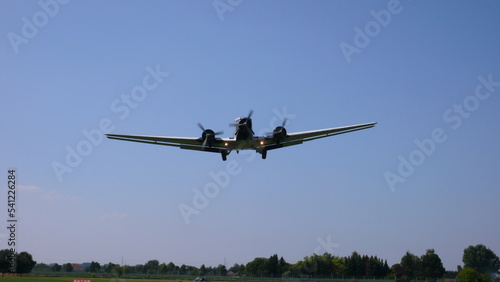 Ju52 beim Flugtag in Griesheim zum 100 Jährigen Jubiläum des August Euler Flugplatzes im Jahr 2008