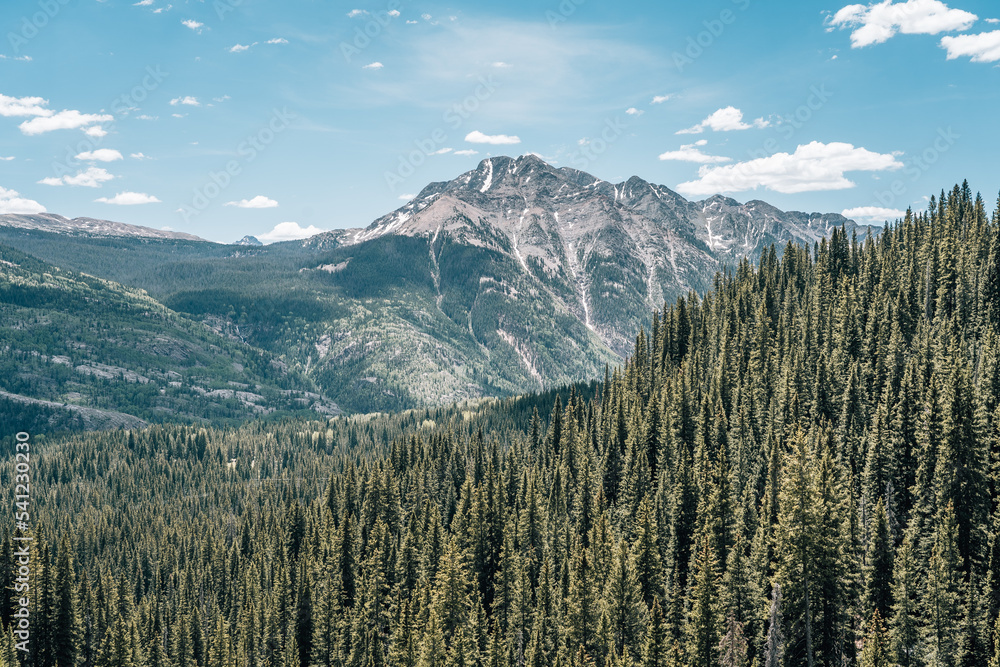 Fototapeta premium Rocky Mountains landscape with cloudy sky