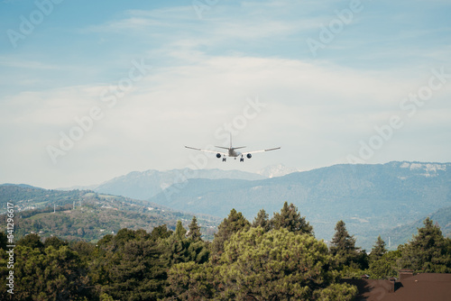 the plane is coming in for landing