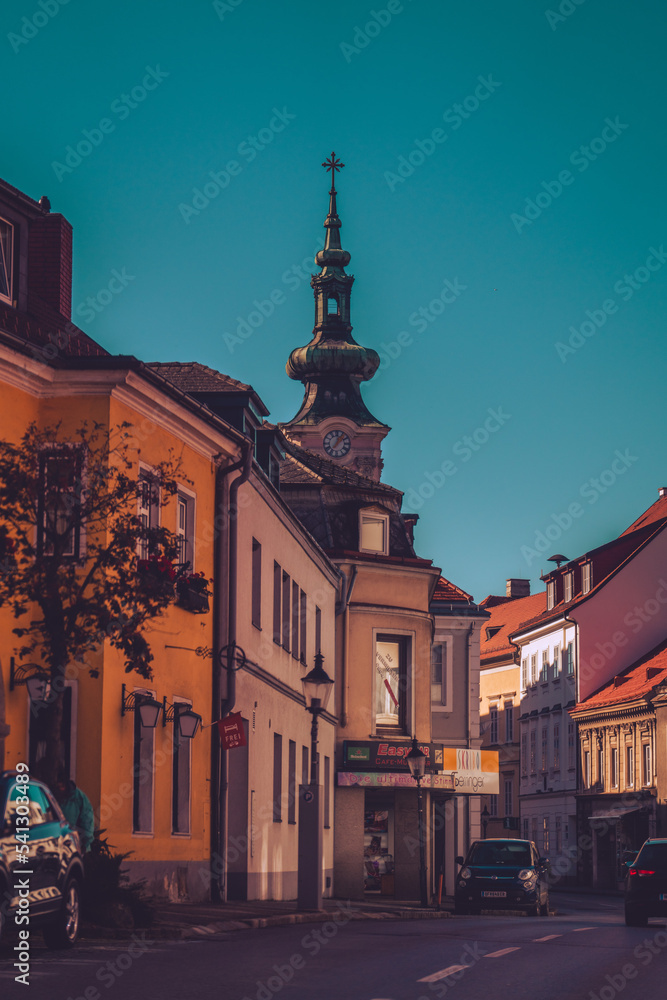 Obraz premium Old town square country