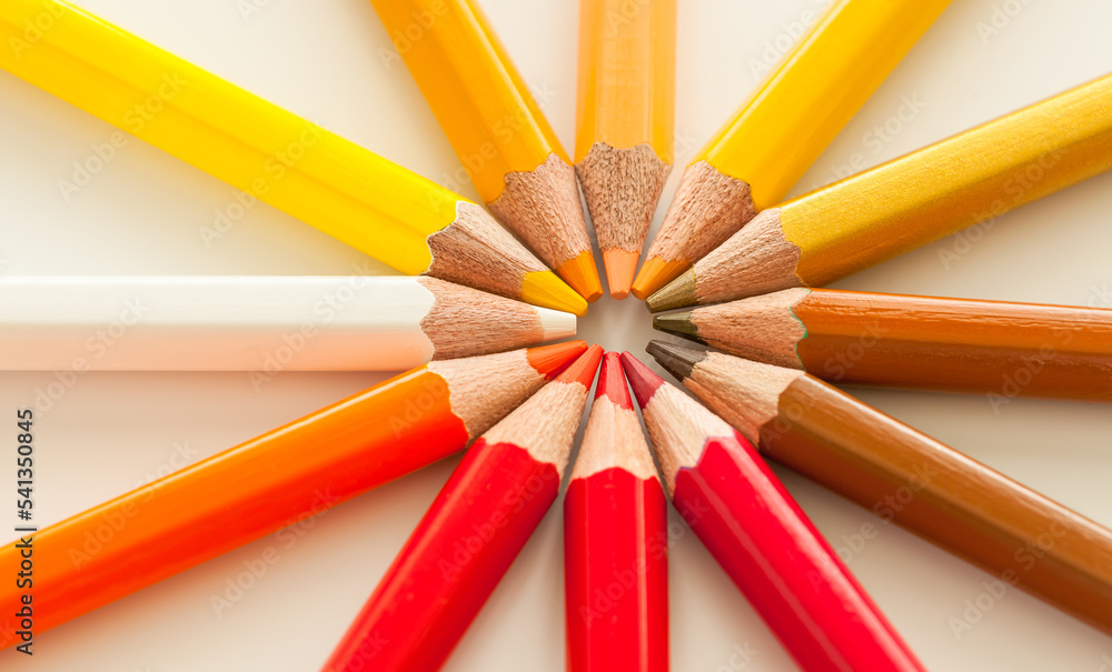 Naklejka premium pencils isolated on white background