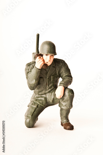 Fototapet plastic american infantry toy soldier WWII isolated