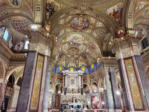 Pompei - Altare del Santuario della Beata Vergine del Rosario photo