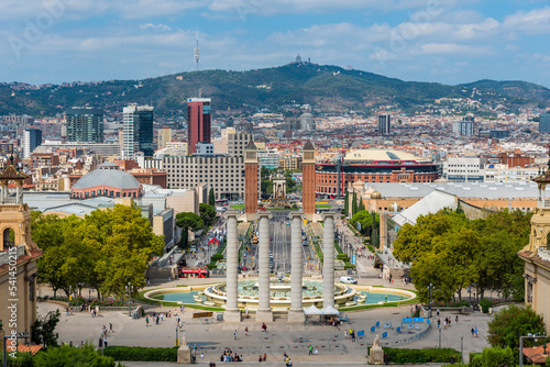 Barcelona mit dem Placa d` Espanya und dem font magica, Spanien photo