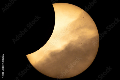 Partielle Sonnenfinsternis über Bayern 25.10.22