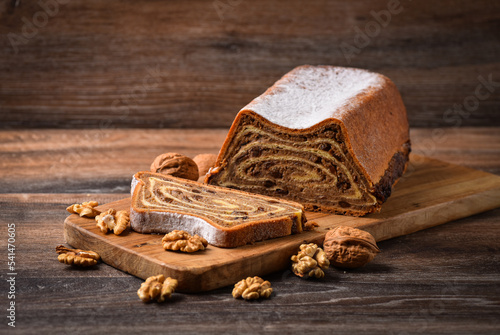 Potica/Potizza, Roll with walnuts