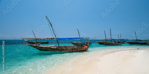 Zanzibar dhow  © Han