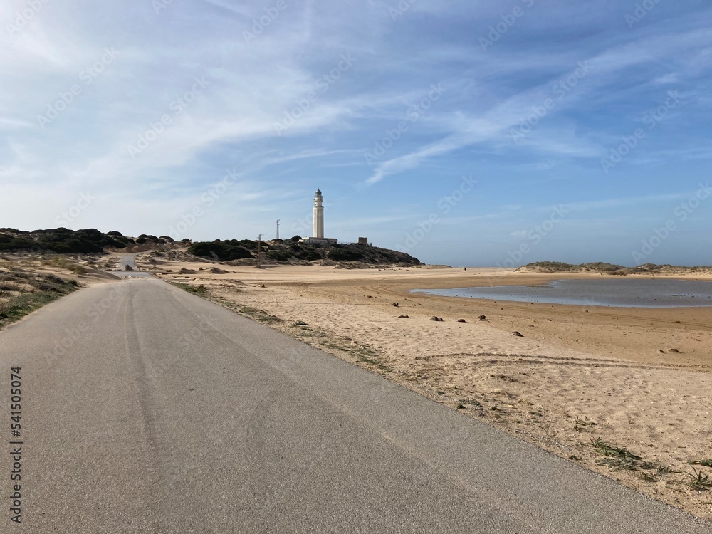 Road to lighthouse 