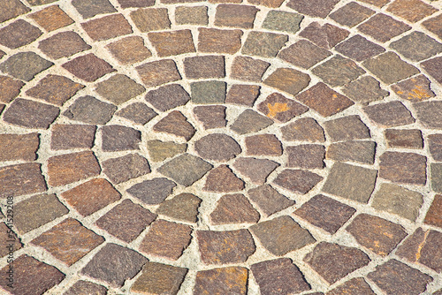 Fotografi New paving made with porphyry stone blocks of cubic shape in a pedestrian zone