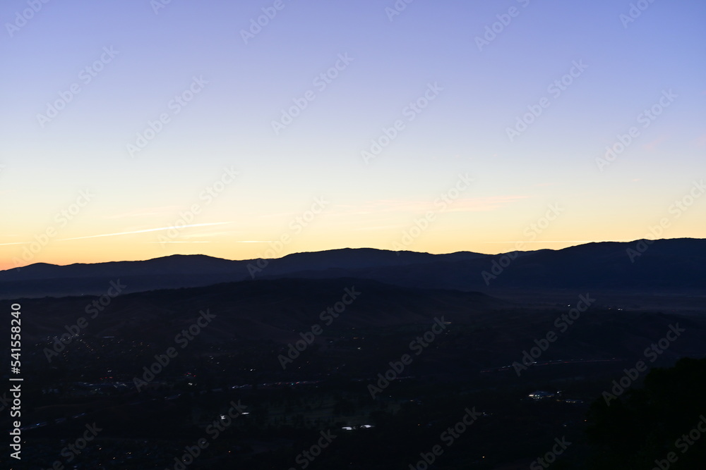 Fototapeta premium sunrise over the mountains