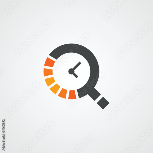 Creative modern simple Q letter fast time icon logo vector.