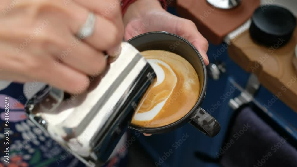 doing hot coffee, relax time in the morning
doing hot coffee, relax time in the morning