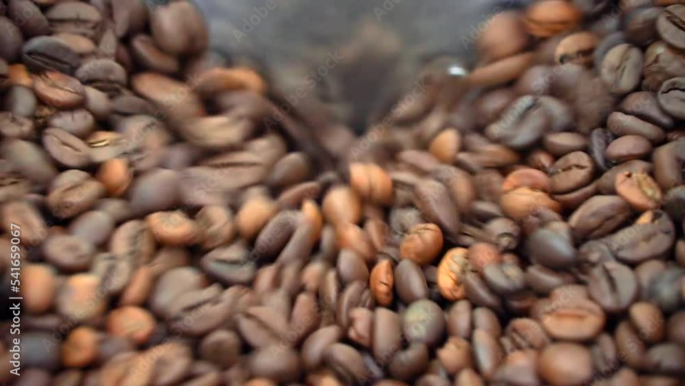the process of roasting coffee beans, the movement of beans in the machine the process of roasting coffee beans, the movement of beans in the machine