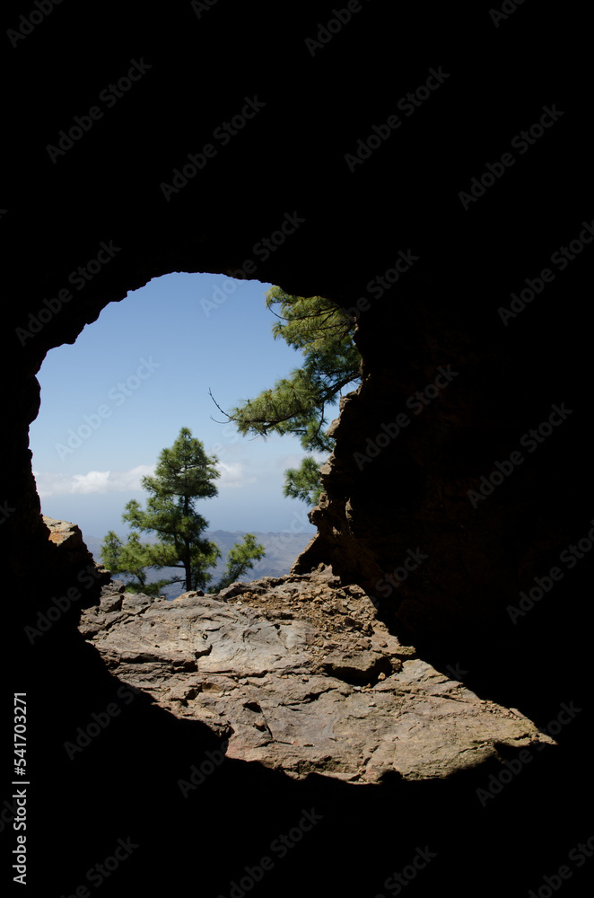 Hole in the rock. Degollada del Agujero. Integral Natural Reserve of Inagua. Tejeda. Gran Canaria. Canary Islands. Spain.