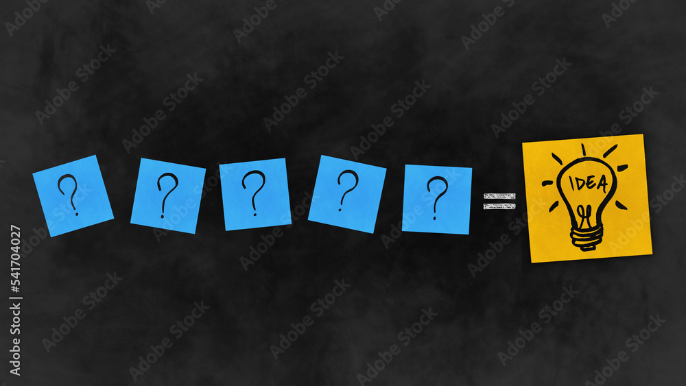 Obraz premium Questions and knowlage helps finding solutions and great ideas. Sticky notes with drawn doodles. Question marks and lightbulb