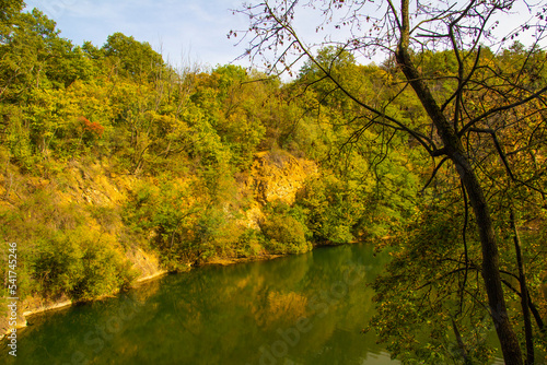 Wallpaper Mural Tarn of Szelesko Torontodigital.ca
