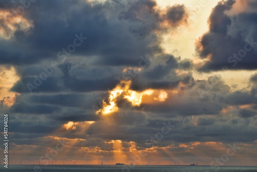 Monströse Wolken über Ostsee photo