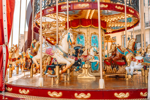 Foto Old carousel in the park