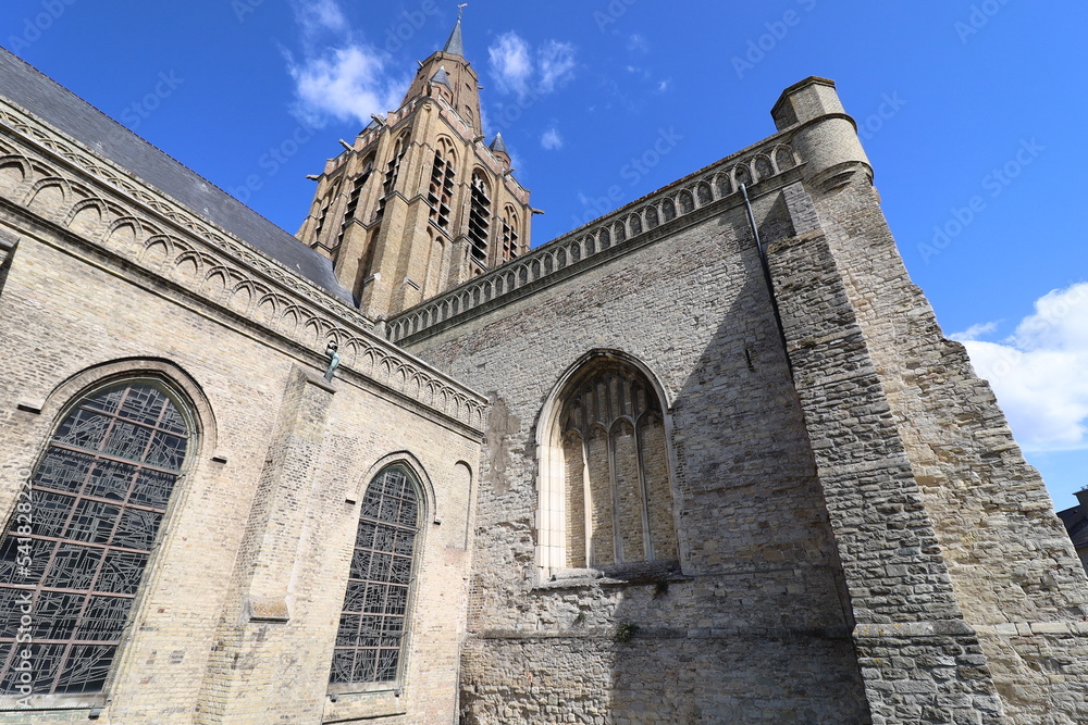Eglise Notre Dame de Calais, église gothique, vue de l'extérieur, ville de Calais, département du Pas de Calais, France