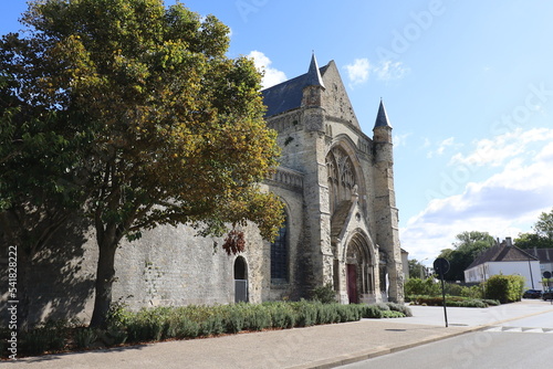 Canvas Print Eglise Notre Dame de Calais, église gothique, vue de l'extérieur, ville de Calai