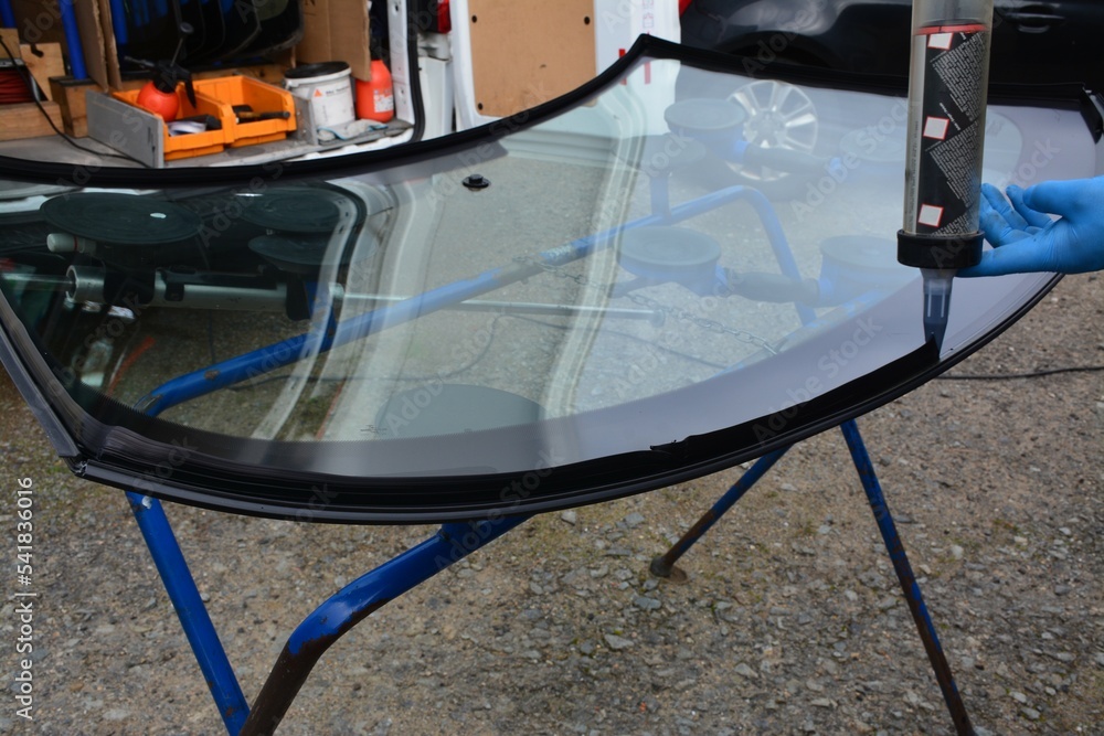 Joint Caoutchouc Pare-brise Voiture - Bande En T De 5 M X 19 Mm, étanchéité Portes, Coffres, Capots (universel)