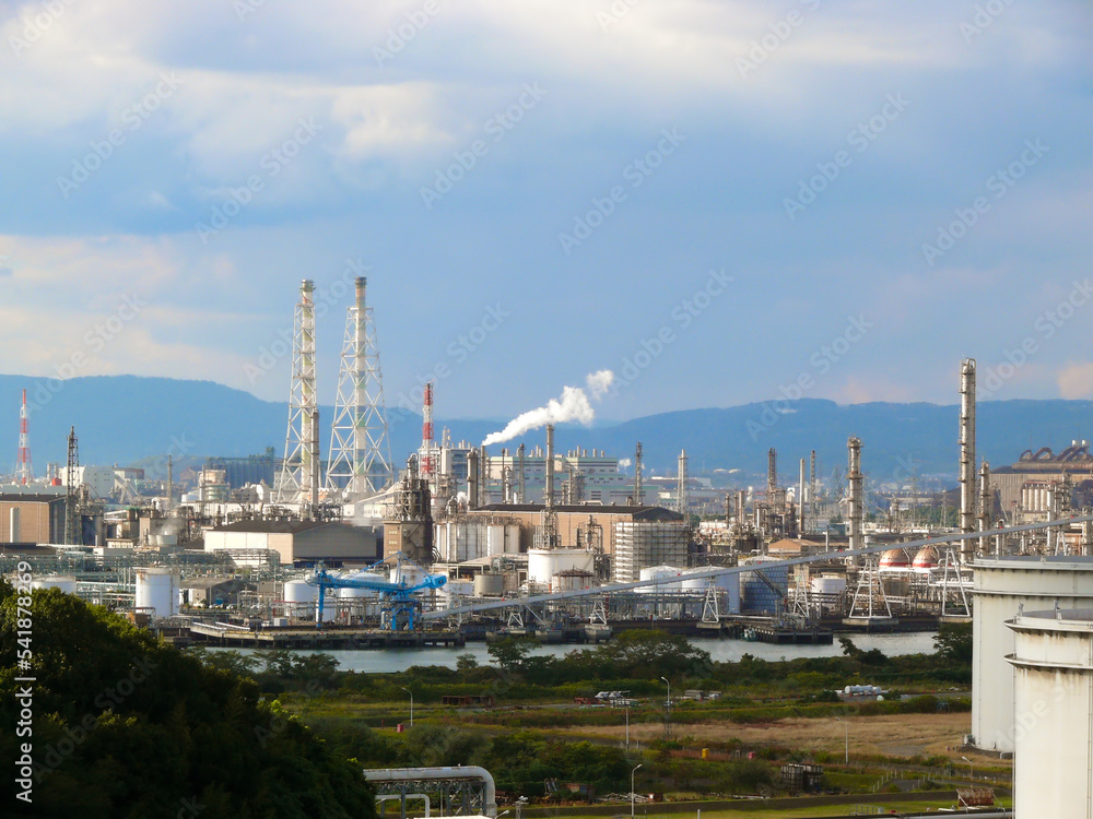水島コンビナート。岡山県倉敷市。
Mizushima industrial belt.
Kurashiki City Okayama pref, West Japan.