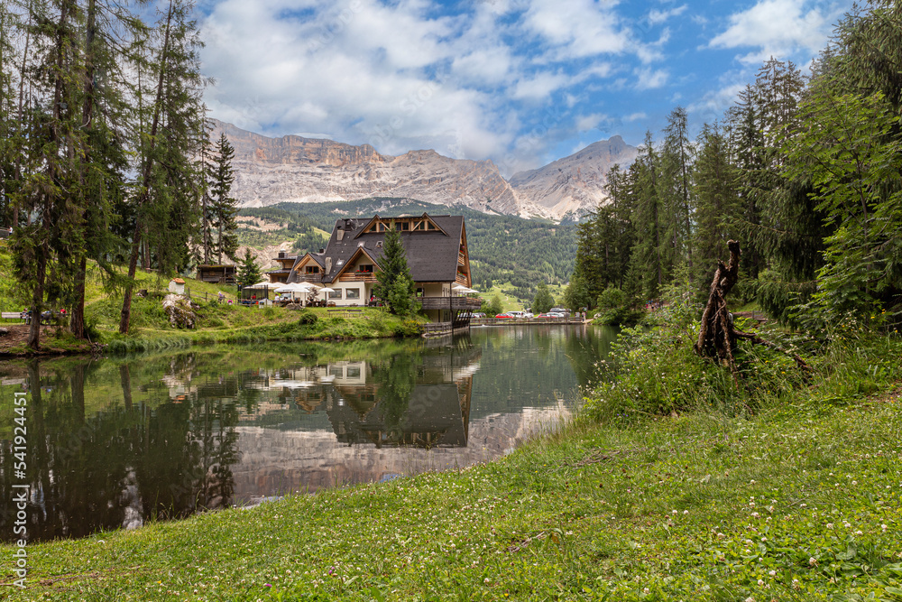 Fototapeta premium Sompunt lake, a little alpine lake