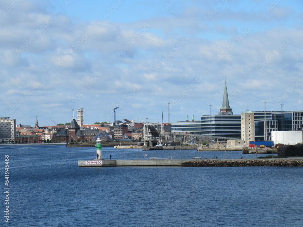 Die Hafeneinfahrt von Aarhus