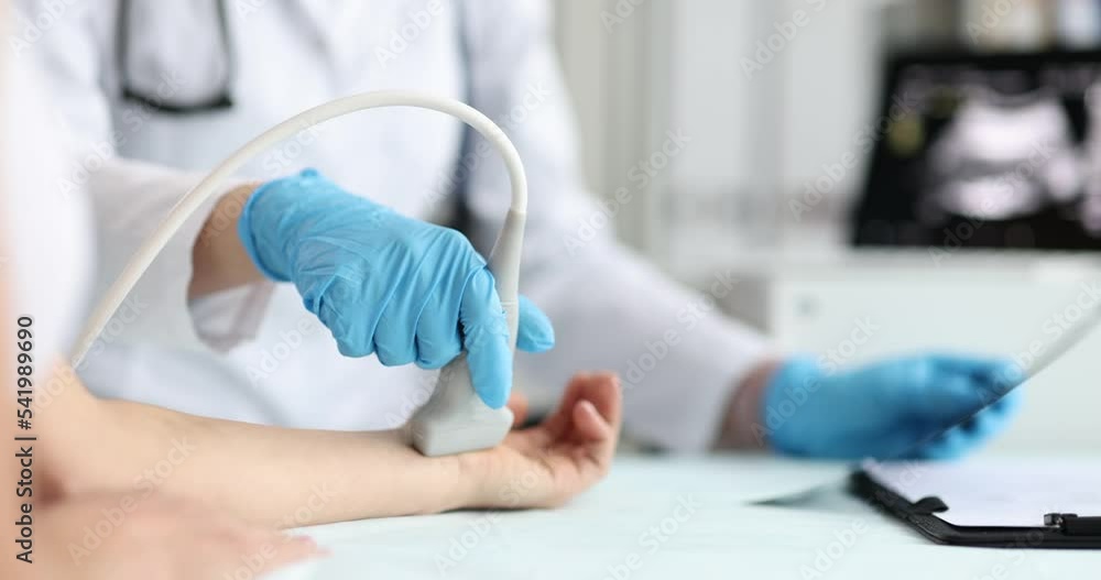 Ultrasound of tendon on arm. Ultrasound of wrist and hand joints vídeo