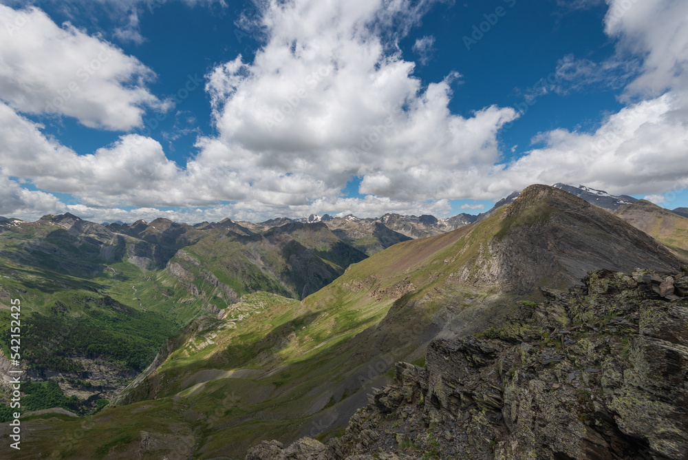 Fototapeta premium Bermatuara peak adn views