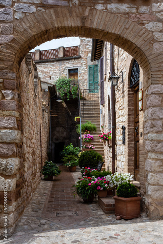 Umbria - Le deliziose casette in pietra dei piccoli e antichi borghi