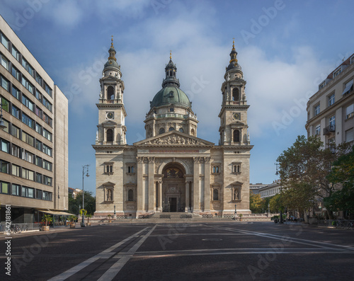 St. Stephens Basilica - Budapest, Hungary © diegograndi