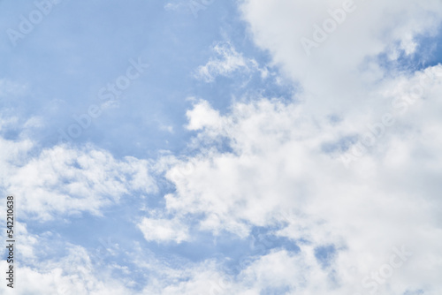 Beatiful blue sky with clouds on a sunny day © Krakenimages.com