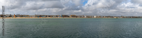Fototapeta Naklejka Na Ścianę i Meble -  panorama view of the esplanade and beach in downtown Weymouth