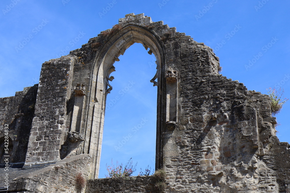 Vestiges de l'ancienne abbaye Saint Colomban, du 13ème siècle,, ville de Quimperlé, département du Finistère, Bretagne, France