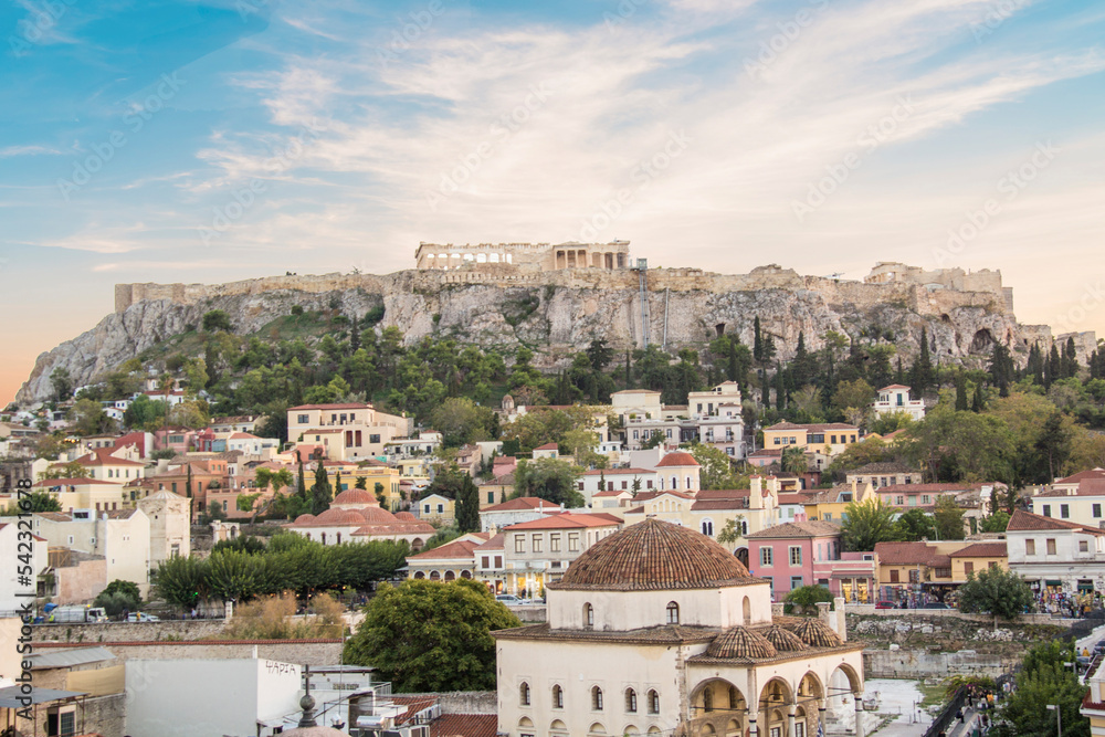 Naklejka premium Beautiful view of the Acropolis and Monastiraki area in Athens, Greece