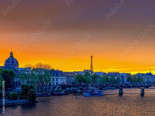 Autumn in Paris S1E3