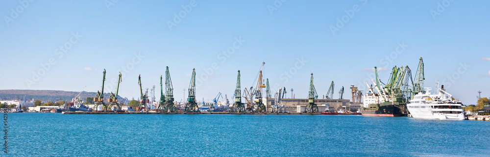 Port, cranes and ship