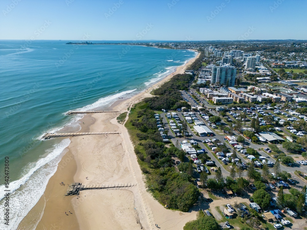 Fototapeta premium Beautiful aerial view of the city at the coastline in Maroochydore, Queensland